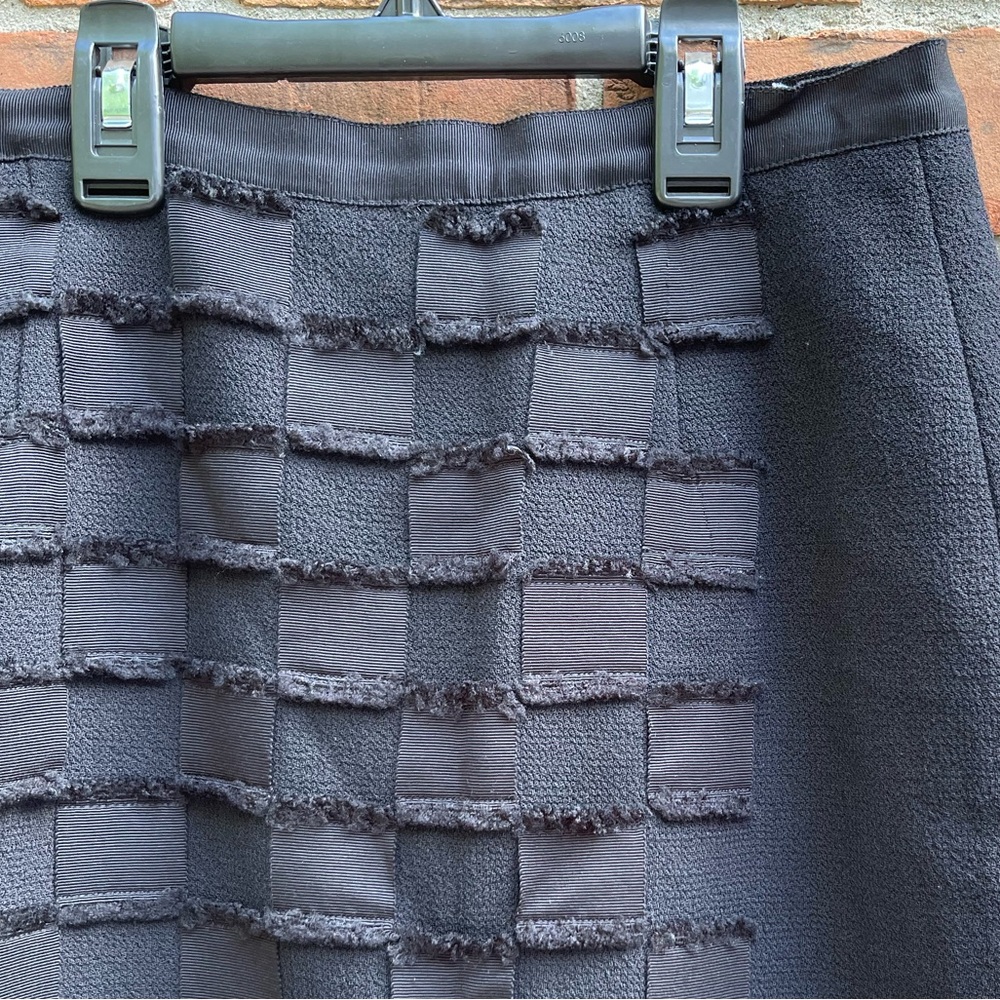Oscar Da La Renta Wool Pencil Skirt - Picture 2 of 6